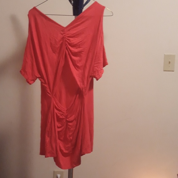 Top - Picture 2 of 2